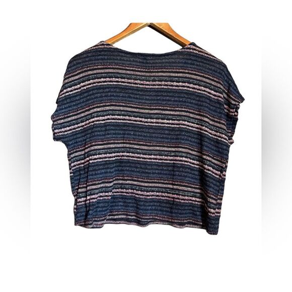 3 for $30! American eagle short sleeve knit top - Picture 10 of 10